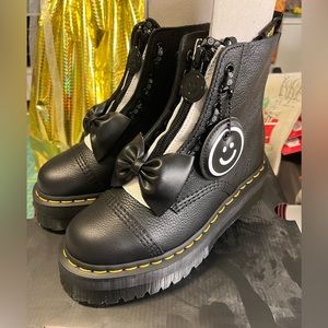 Dr. Martens Sinclair Lazy Oaf limited edition NEW in box